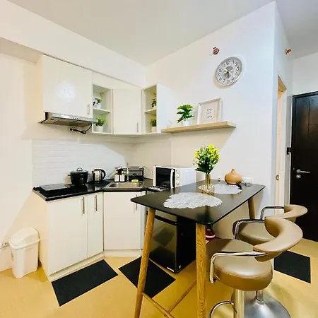 Studio Unit With Balcony At Centrio Towers Beside Ayala Mall Downtown Cdo Cagayan de Oro Exterior photo
