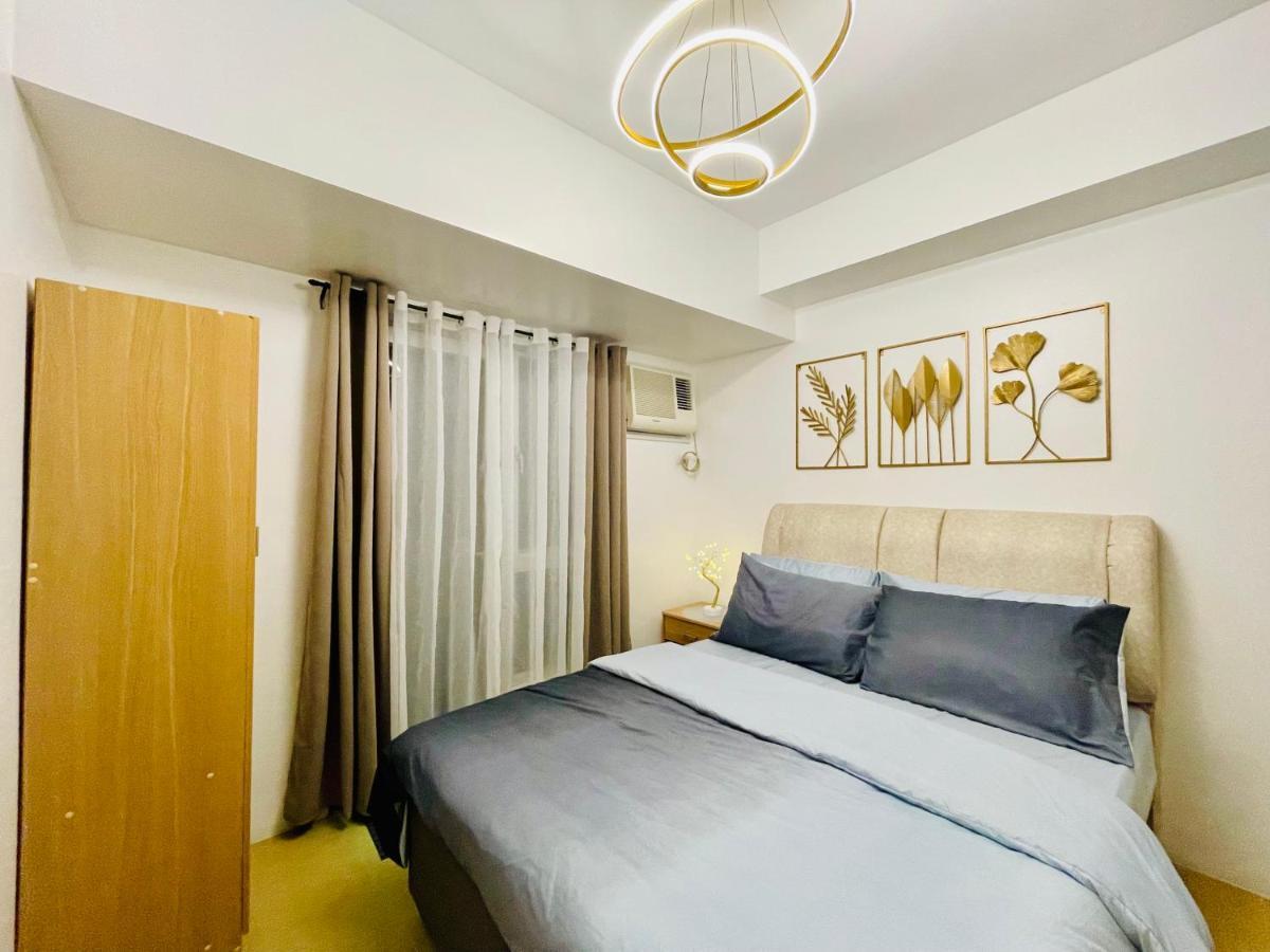 Apartment Unit With Balcony At Centrio Towers Beside Ayala Mall Downtown Cdo *