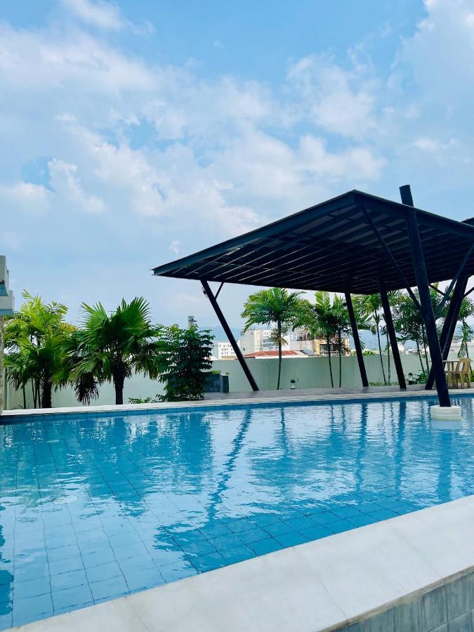 Unit With Balcony At Centrio Towers Beside Ayala Mall Downtown Cdo Apartment *